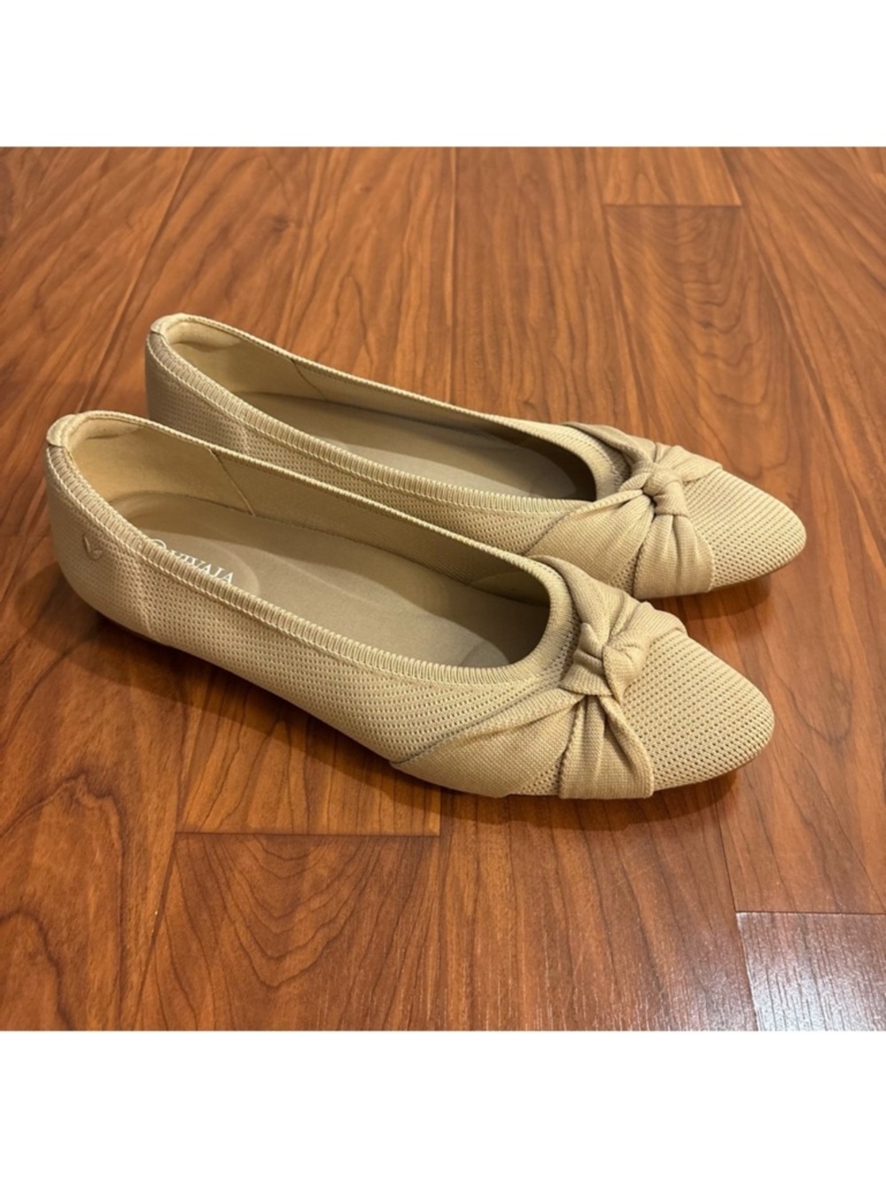 Vivaia Bibi Almond-Toe Knotted Flats Womens Size 42/US 10.5 Cream Beige